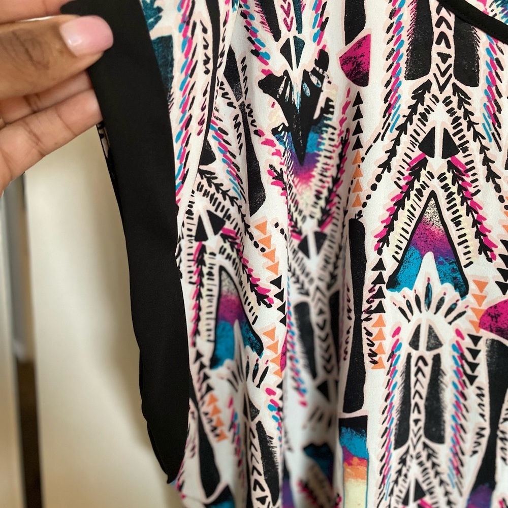 Eyeshadow Scoop Neck Multicolor Blouse - Size 2X - Picture 6 of 13